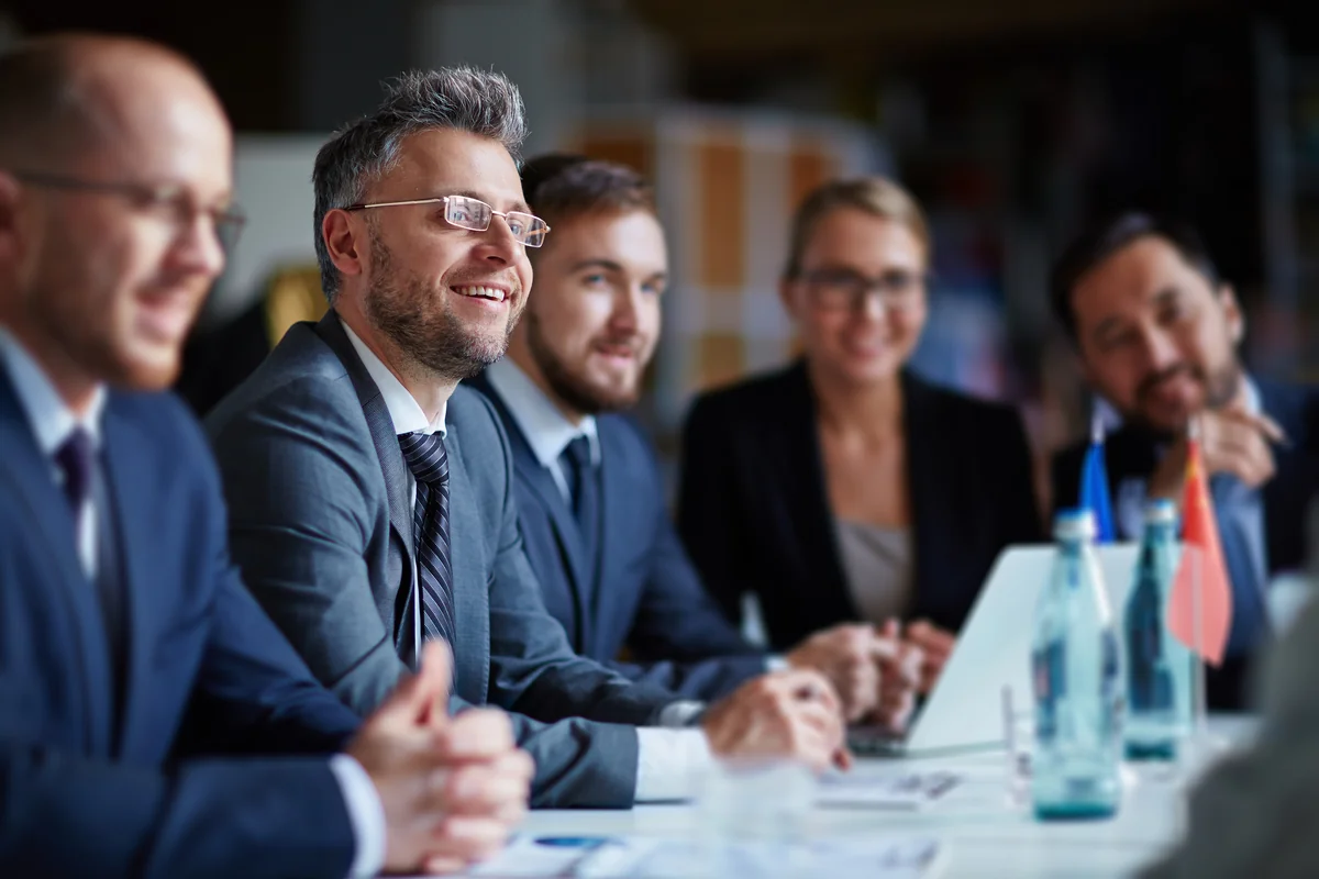 Fachleute beim gemeinsamen Austausch